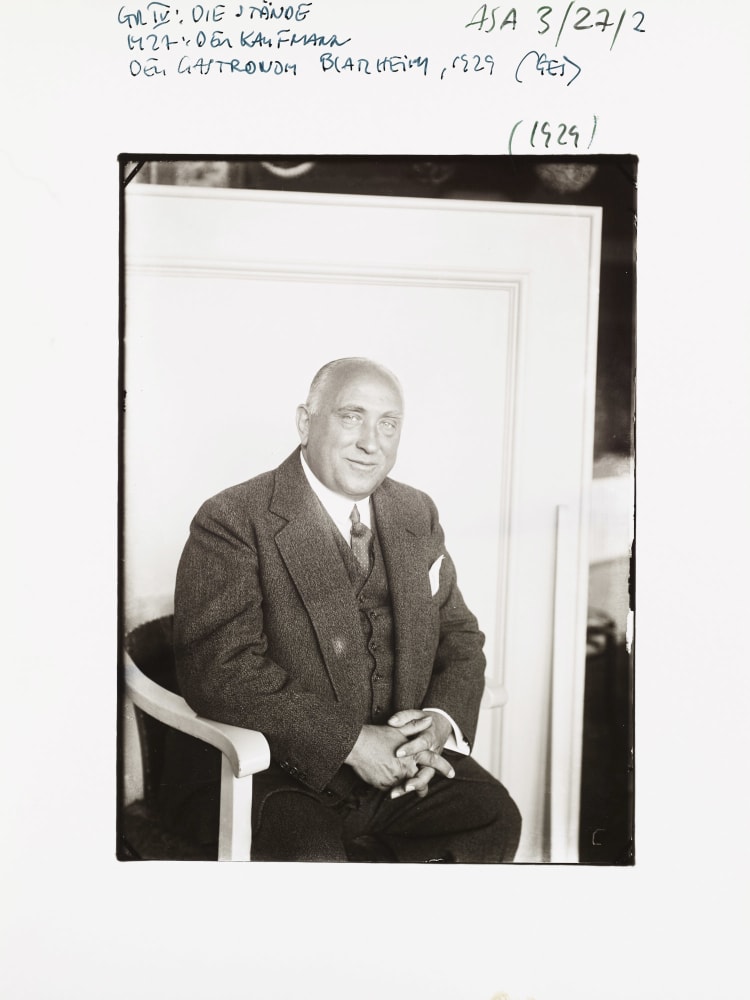 【Mr.frea 】August Sander August Sander. Philosopher [Max Scheler]. c. 1925 | MoMA